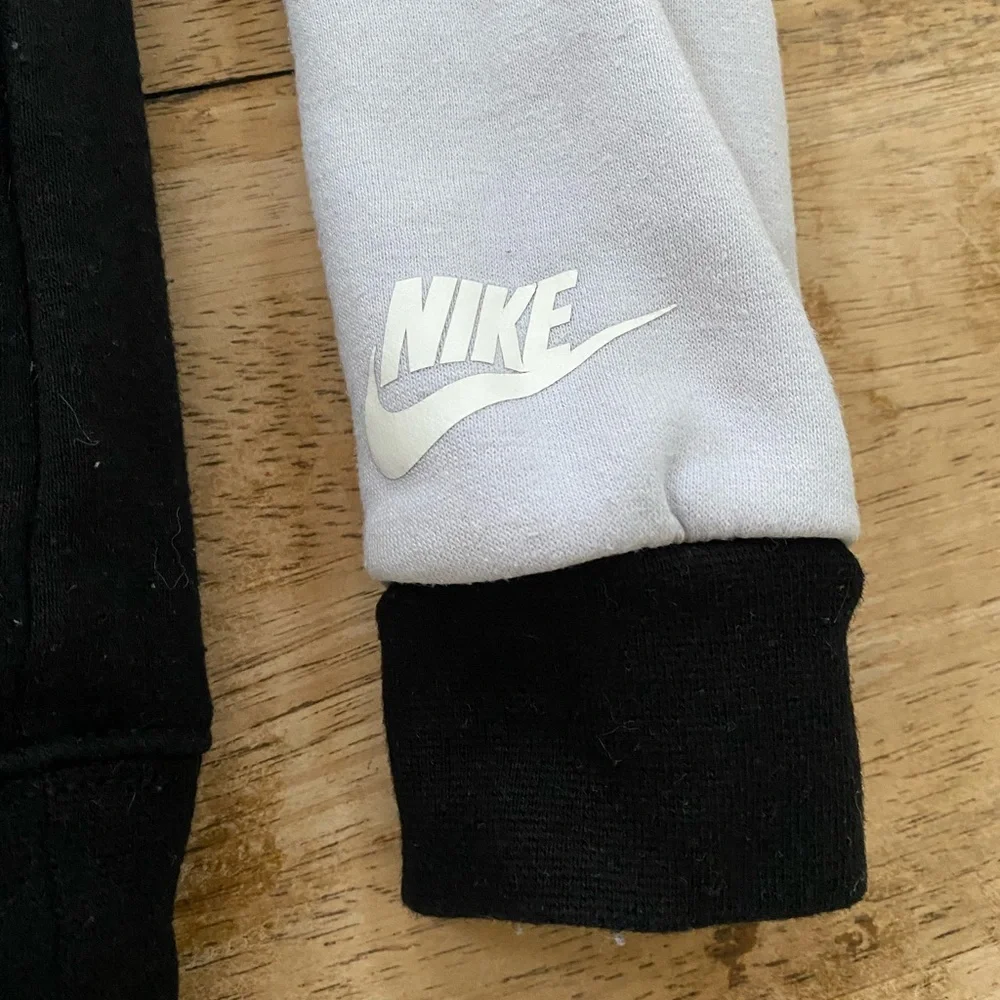 Nike Boy’s‎ Sz 4T Black/White Logo Fleece Jogging Set